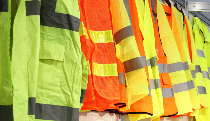 AS/NZS 4602-1 High Visibility Safety Clothing - Part 1 - Clothing for High Risk Applications