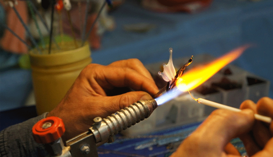 Phương pháp thử tiêu chuẩn ASTM E1321 để xác định tính chất bắt lửa và cháy lan của vật liệu