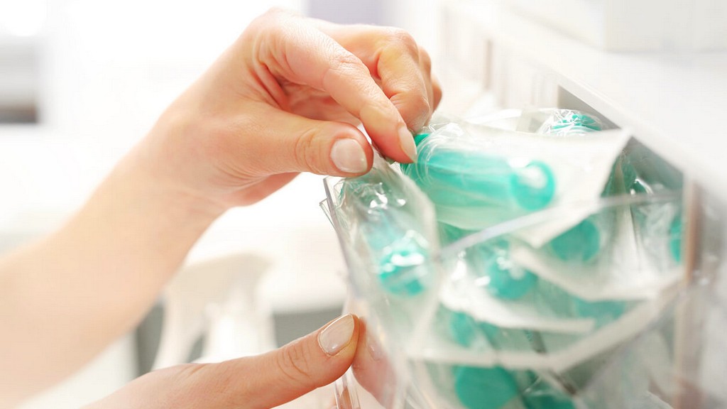 ASTM F1929 - 15 วิธีทดสอบมาตรฐานสำหรับการตรวจจับการรั่วของซีลในบรรจุภัณฑ์ทางการแพทย์ที่มีรูพรุนโดยการเจาะสีย้อม ASTM F1929 - 15 วิธีทดสอบมาตรฐานสำหรับการตรวจจับการรั่วของซีลในบรรจุภัณฑ์ทางการแพทย์ที่มีรูพรุนโดยการเจาะสีย้อม