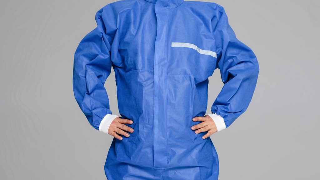 Standardna preskusna metoda ASTM F903-18 za odpornost materialov, ki se uporabljajo v zaščitnih oblačilih, na prodiranje tekočin