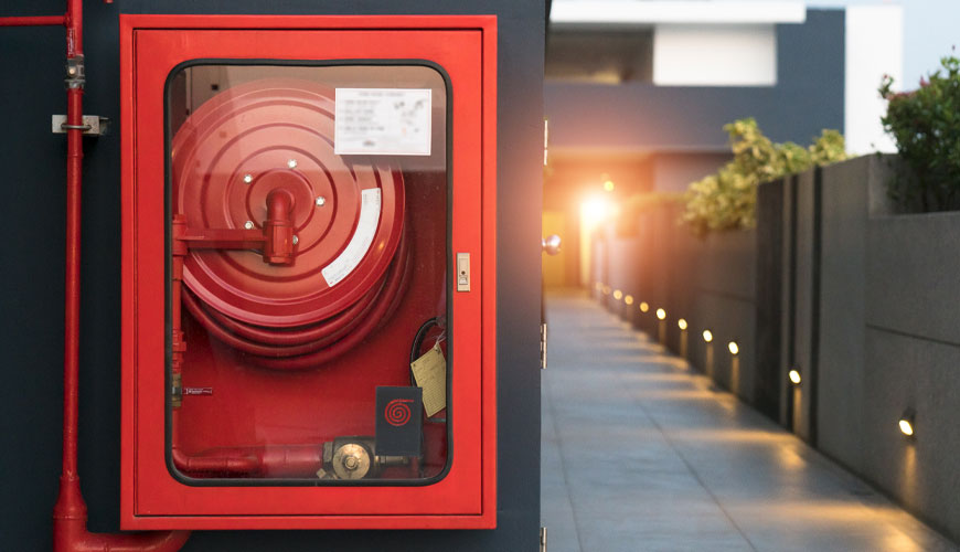 DIN 14811 Yangın Söndürme Hortumları, Pompalar ve Araçlar için Sızıntı Yapmayan Düz Dağıtım Hortumları ve Hortum Takımları için Standart Test