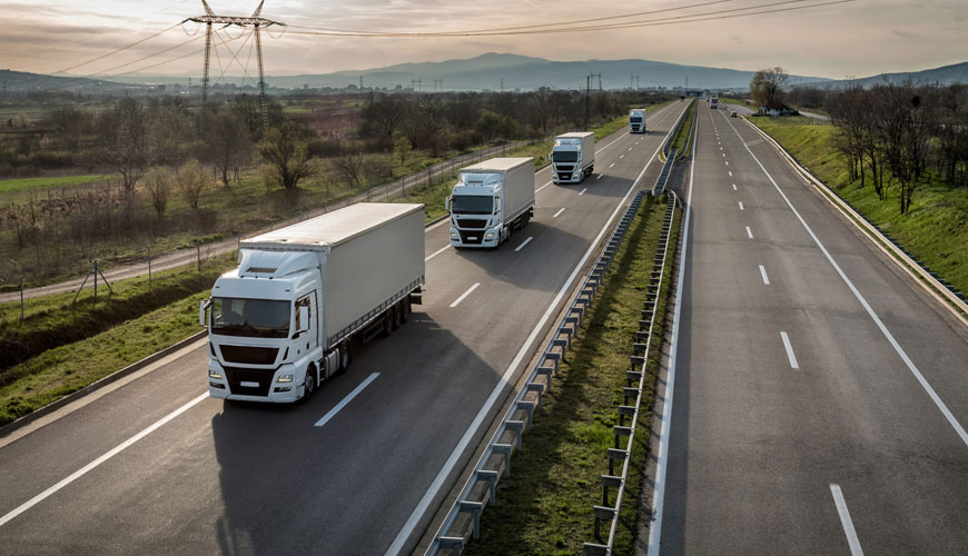 DIN 52305 Karayolu Taşıtları için Güvenlik Camı Malzemesinin Optik Bozulma ve Kırılma Gücünün Belirlenmesi için Test