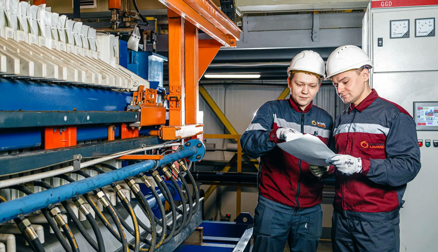 EN 1149-2 ชุดป้องกัน - คุณสมบัติไฟฟ้าสถิต - ส่วนที่ 2: วิธีทดสอบสำหรับการวัดความต้านทานไฟฟ้าผ่านวัสดุ