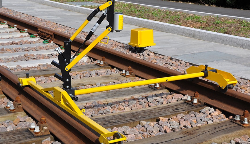 EN 12082 Železniške aplikacije - Osni ležaji - Preizkus zmogljivosti