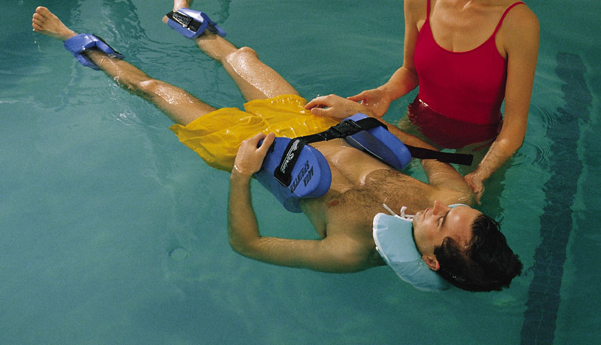 EN 13138-2 游泳訓練用漂浮輔助設備，第 2 部分：要舉行的漂浮輔助設備的安全要求和測試方法