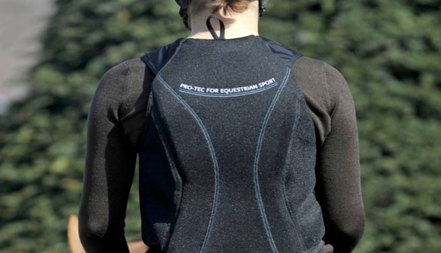 EN 13158 Zaščitna oblačila - Jahači - Zaščitni jopiči za delavce na konju in jahače - Standardni test za ščitnike za telo in ramena