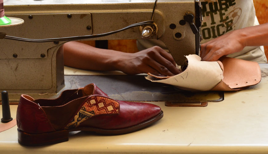 EN 13571 Ayakkabılar, Saya, Astar ve İç Çoraplar için Test Yöntemleri, Yırtılma Mukavemeti için Standart Test