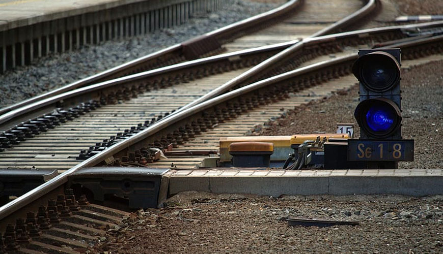 EN 15153-1 การใช้งานรถไฟ - อุปกรณ์เตือนภายนอกที่มองเห็นและได้ยิน - ส่วนที่ 1: การทดสอบมาตรฐานสำหรับหัว - ไฟสัญญาณและไฟท้ายสำหรับรางขนาดใหญ่ EN 15153-1 การใช้งานรถไฟ - อุปกรณ์เตือนภายนอกที่มองเห็นและได้ยิน - ส่วนที่ 1: การทดสอบมาตรฐานสำหรับหัว - ไฟสัญญาณและไฟท้ายสำหรับรางขนาดใหญ่