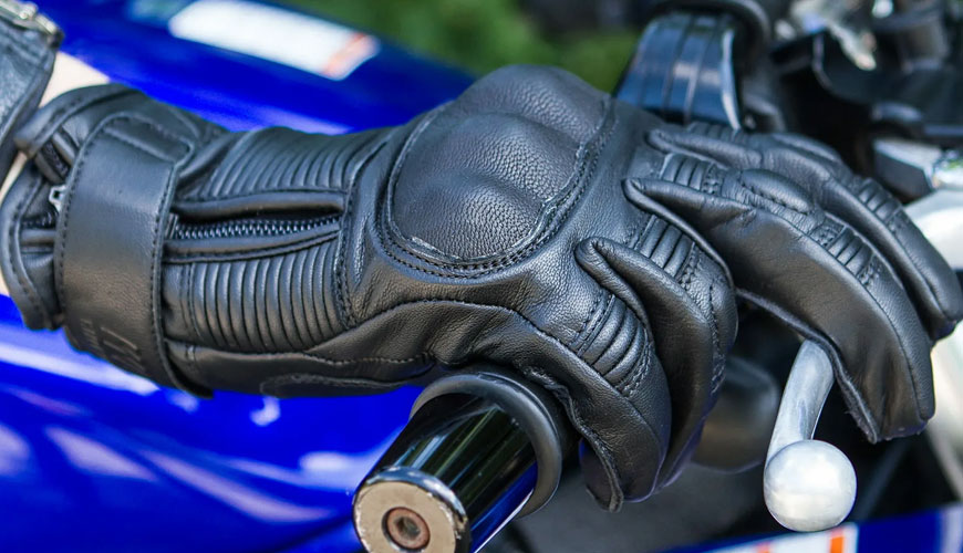 EN 1621-4 Vêtements de protection contre les chocs mécaniques pour motocyclistes - Partie 4 : Protecteurs gonflables pour motocyclistes - Exigences et méthodes d'essai