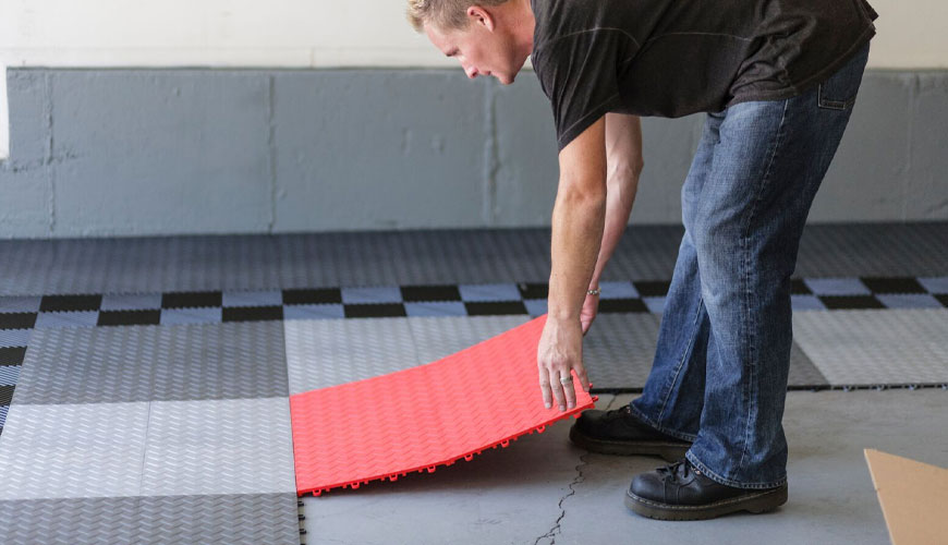 EN 17317 Esnek, Tekstil, Laminat ve Modüler Mekanik Kilitli Zemin Kaplamaları - Bir Döşeme Yüzeyinin Işık Yansıtma Değeri (LRV)