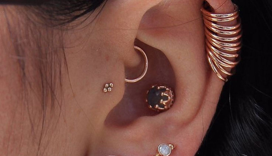 EN 1811 İnsan Vücudunun Delinmiş Kısımlarına Takılan ve Cilt ile Doğrudan Uzun Süreli Temas Eden Eşyalardan Nikelin Salınması