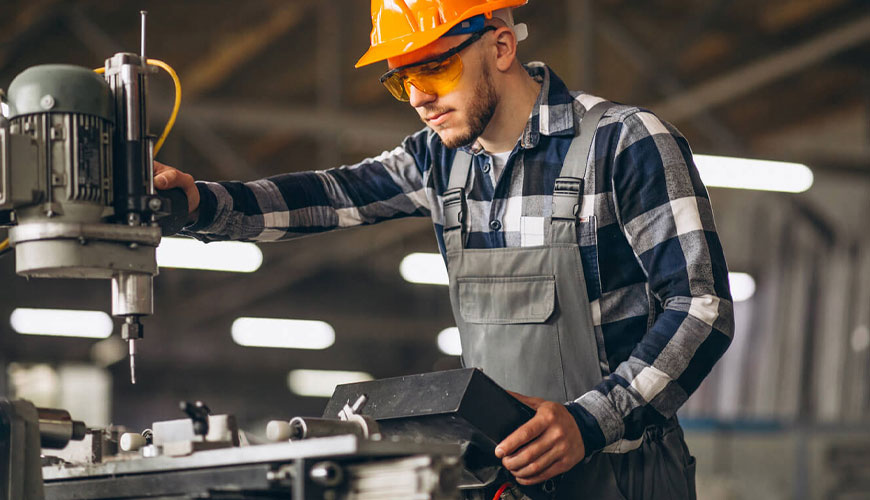 EN 292-1 Makine Güvenliği - Temel Kavramlar - Tasarım için Genel İlkeler - Bölüm 1: Temel Terminoloji - Metodoloji