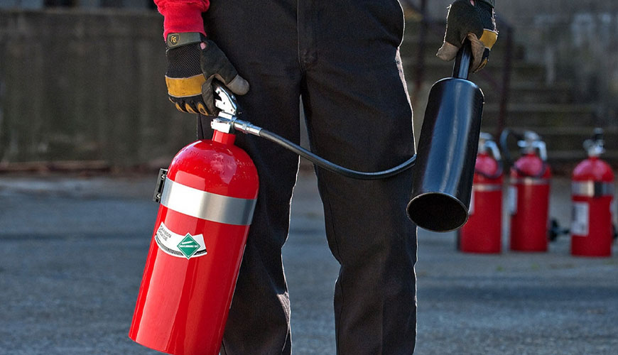 EN 3-8 Extintores de incendios portátiles: construcción para extintores con presión máxima permitida de 30 bar o menos