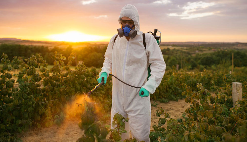 EN 32781 Zaščitna oblačila proti pesticidom