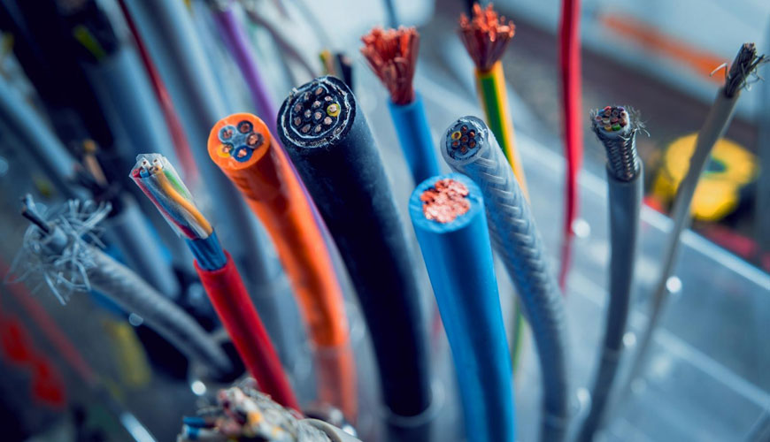 EN 60811-404 Električni kabli in kabli iz optičnih vlaken, nekovinski materiali, del 404: Standard za potopni preskus z mineralnim oljem za ovoje