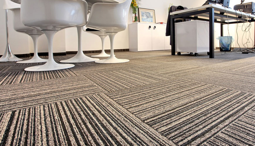 EN 986 Tekstil Zemin Kaplamaları, Fayanslar, Değişken Su ve Isı Koşullarının Etkisi ile Boyutsal Değişimlerin ve Düzlem Dışı Bozulmaların Tayini