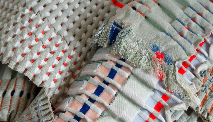 EN ISO 13935-2 Dệt may - Tính chất kéo của vải và hàng dệt may sẵn - Phần 2: Xác định lực tối đa chống đứt đường may bằng phương pháp kẹp