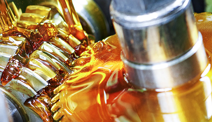 EN ISO 4263-1 Nafta in sorodni proizvodi - Ugotavljanje staranja inhibiranih olj in tekočin - Test TOST - 1. del: Postopek za mineralna olja