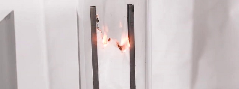 EN ISO 4589-2 Plásticos: determinación del comportamiento de combustión con índice de oxígeno