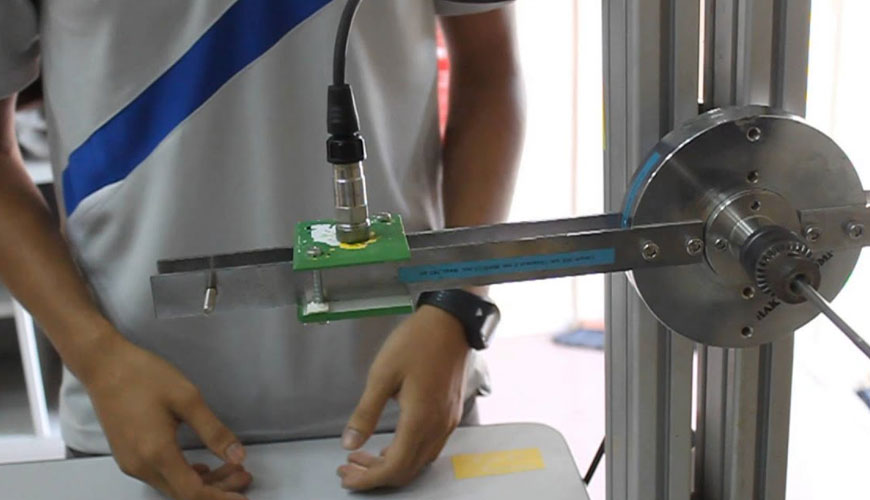 EN ISO 6721-7 Plastikler - Dinamik Mekanik Özelliklerin Belirlenmesi - Bölüm 7: Burulma Titreşimi - Rezonanssızlık Yöntemi Testi