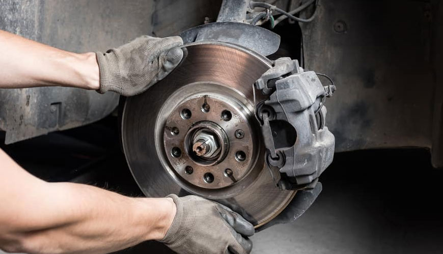 GMW 15181 Panik Frenleme Yükleri Altında Süspansiyon Mafsal Dayanımı Testi