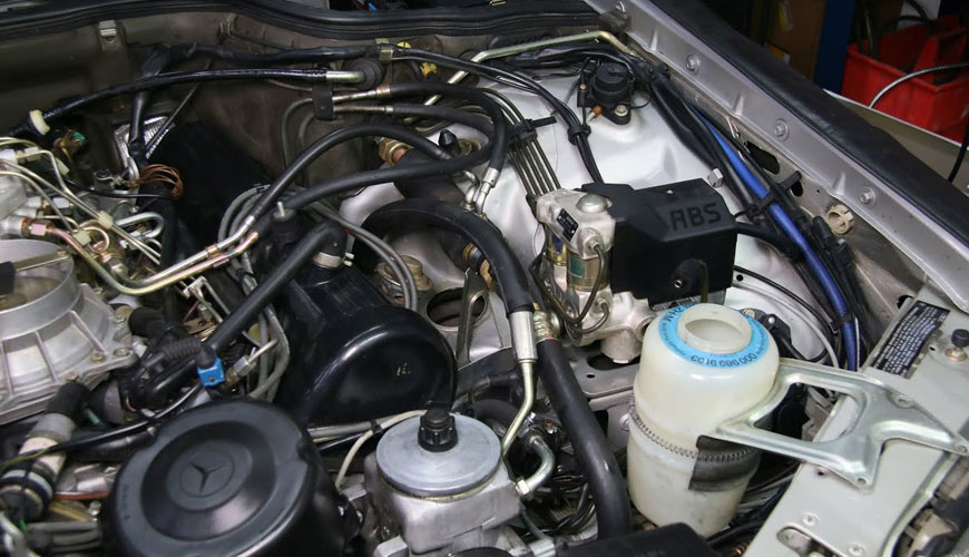 GMW 15725 Motor Bölmesi Plastik Parçaları için Performans Gereksinimleri Test Standardı