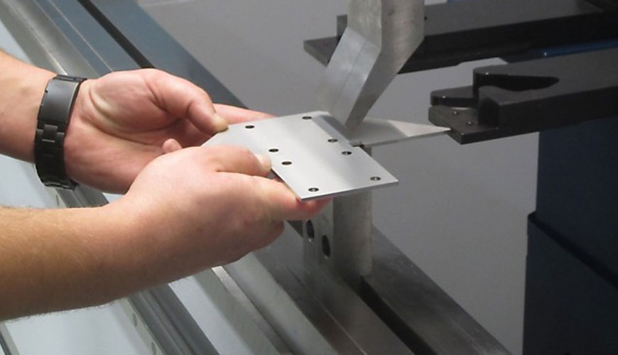 Phương pháp thử tiêu chuẩn GMW 18388 để xác định tỷ lệ mở rộng lỗ trong kim loại tấm