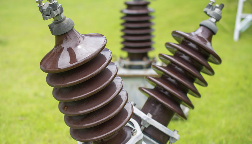 IEC 60168 Nominal Gerilimi 1000 Volttan Büyük Sistemler için Seramik Malzemenin veya Camın İç ve Dış Mekan Direk İzolatörleri Üzerinde Testler