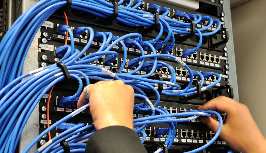 IEC 60332-3-22 Yangın Koşulları Altında Elektrik ve Fiber Optik Kablolar, Bölüm 3-22: Dikey Olarak Monte Edilmiş Demetlenmiş Tellerin veya Kabloların Dikey Alev Yayılımı