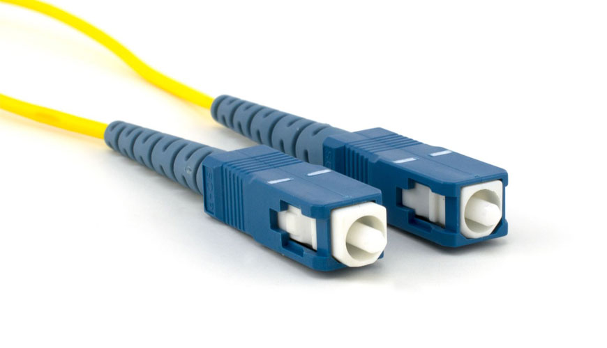 IEC 61300-3-15 Dispositivos de interconexión de fibra óptica y componentes pasivos Parte 3-15: Excentricidad del domo de la cara final de la férula pulida convexa
