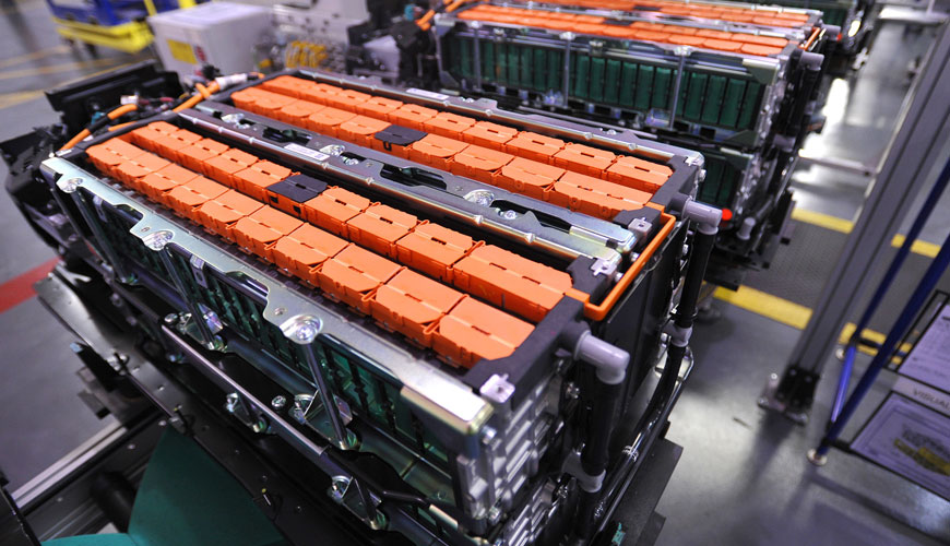 Celdas y baterías secundarias IEC 62620 que contienen electrolitos alcalinos u otros electrolitos no ácidos - Baterías de litio secundarias para uso en aplicaciones industriales