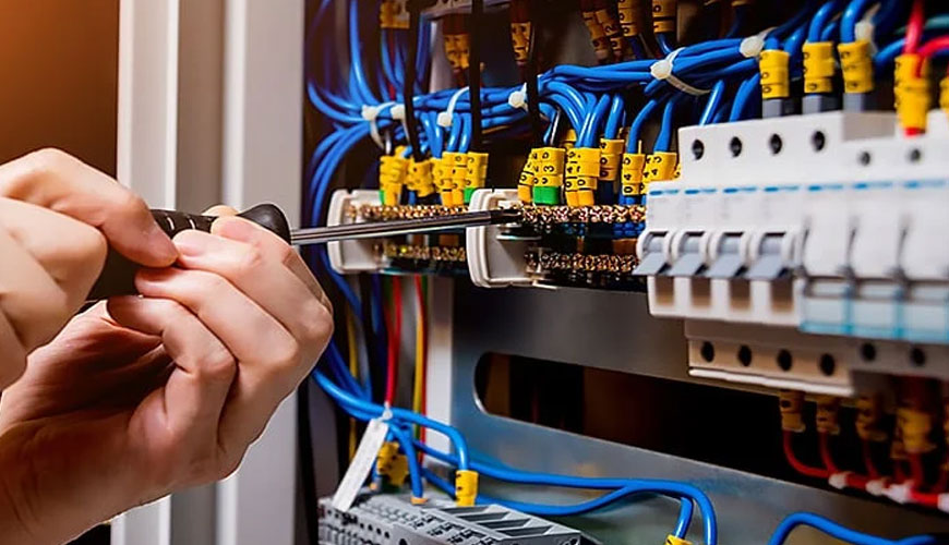 IEC EN 60555-1 Thiết bị gia dụng và thiết bị điện tương tự - Kiểm tra sự xuống cấp trong hệ thống cung cấp