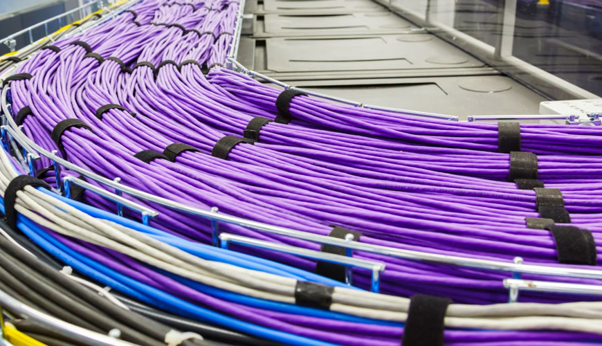 IEC EN 60794-2-11 Kabli iz optičnih vlaken - 2-11. del: Kabli za notranje prostore - Podrobna specifikacija za kable Simplex in Duplex za uporabo v kablih za zgradbe