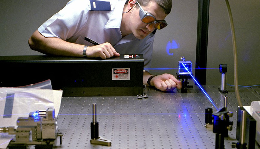 IEC/EN 60825-1 Safety of Laser Products - Part 1: Equipment Classification and Requirements