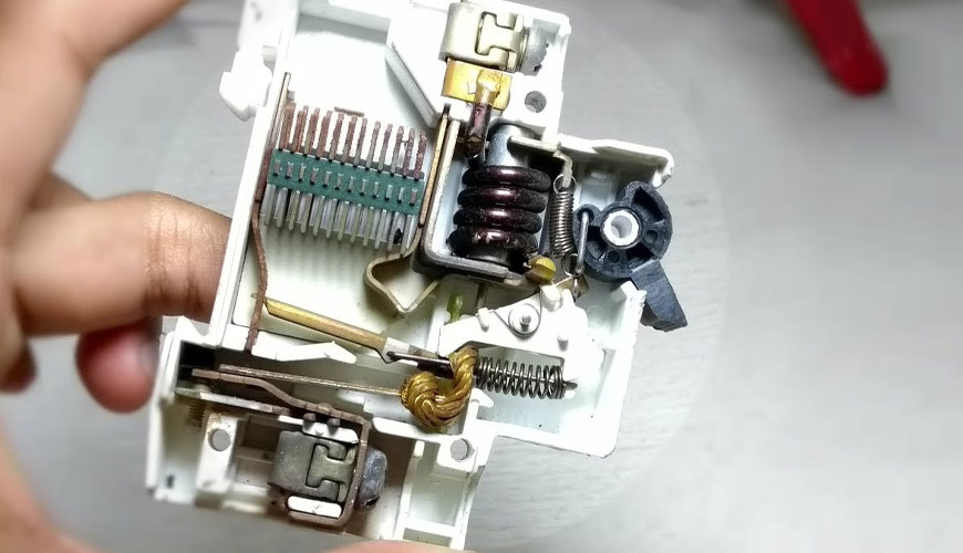 IEC EN 60909-2 Short Circuit Currents in Three Phase Alternating Current Systems - Part 2: Electrical Equipment Data for Short Circuit Current Calculations