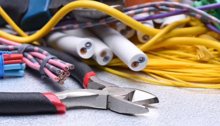 IEC EN 60984 Canlı Çalışma - Elektrik Yalıtımlı Manşonlar için Standart Test Yöntemi