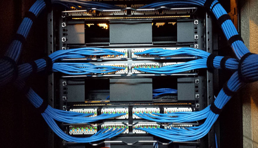 IEC EN 61156-8 Cáp đôi bốn lõi đối xứng và đa lõi cho truyền thông kỹ thuật số - Đi dây trong khu vực làm việc - Thông số kỹ thuật theo mặt cắt