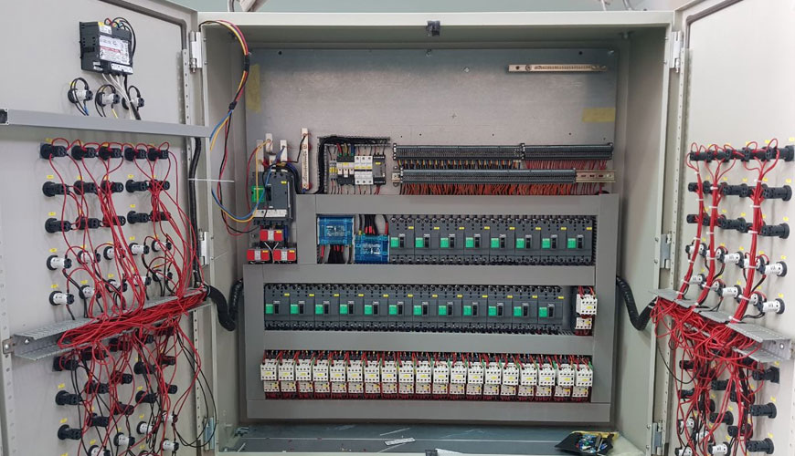 IEC EN 62271-111 高壓開關設備和控制設備 - 第 111 部分：用於高達 38 kV（包括 38 kV）的交流電系統的自動電路重合器