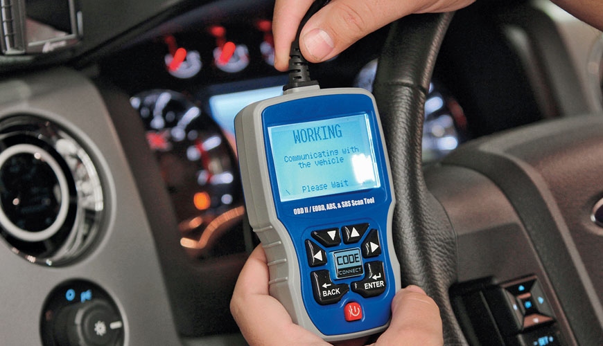IEC EN 62969-1 Polprevodniške naprave - Test metode vmesnika za napajanje za senzorje avtomobilskih vozil