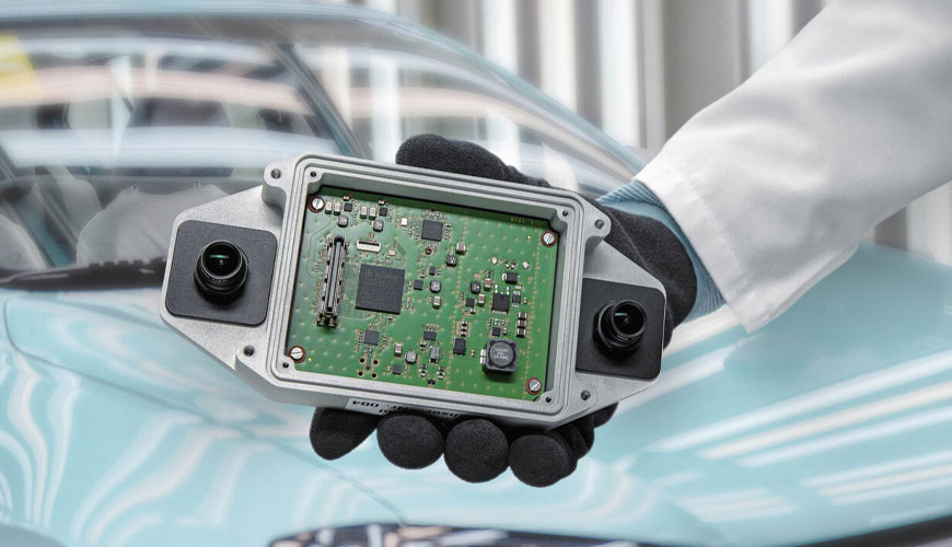 IEC EN 62969-2 Polprevodniške naprave - Preskus brezžičnega prenosa moči z uporabo resonance za senzorje avtomobilskih vozil