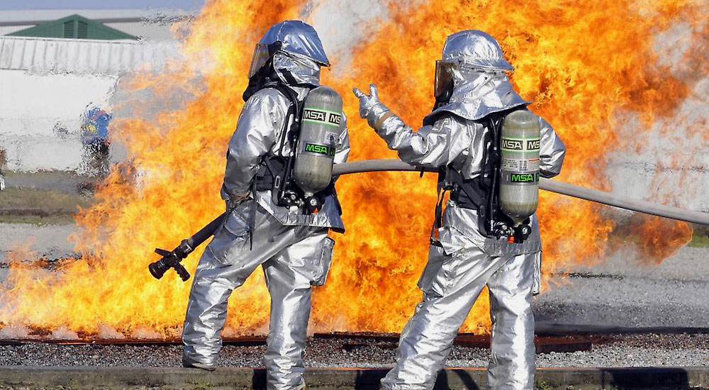 Ropa de protección ISO 11612 - Ropa de protección contra el calor y las llamas Ropa de protección ISO 11612 - Ropa de protección contra el calor y las llamas