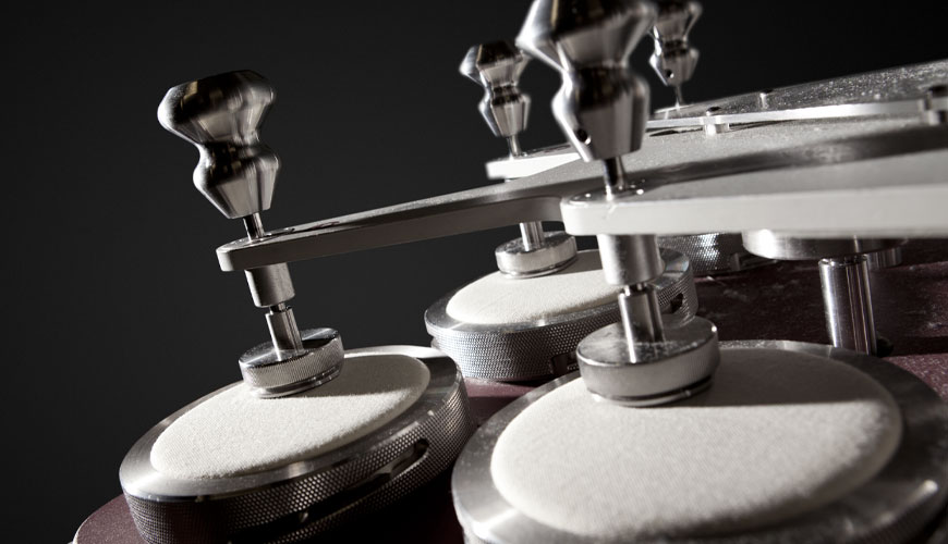 ISO 12947-1 Tekstiller, Martindale Yöntemiyle Kumaşların Aşınma Direncinin Tayini, Bölüm 1: Martindale Aşınma Test Cihazı