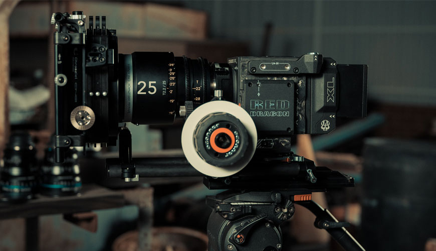Fotografija ISO 2240 — Barvni filmi za vzvratno kamero — Določanje hitrosti ISO