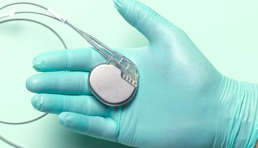 ISO 5841-3 Vsadki za kirurgijo – Srčni spodbujevalniki – Testni standard za nizkoprofilne konektorje za implantabilne srčne spodbujevalnike