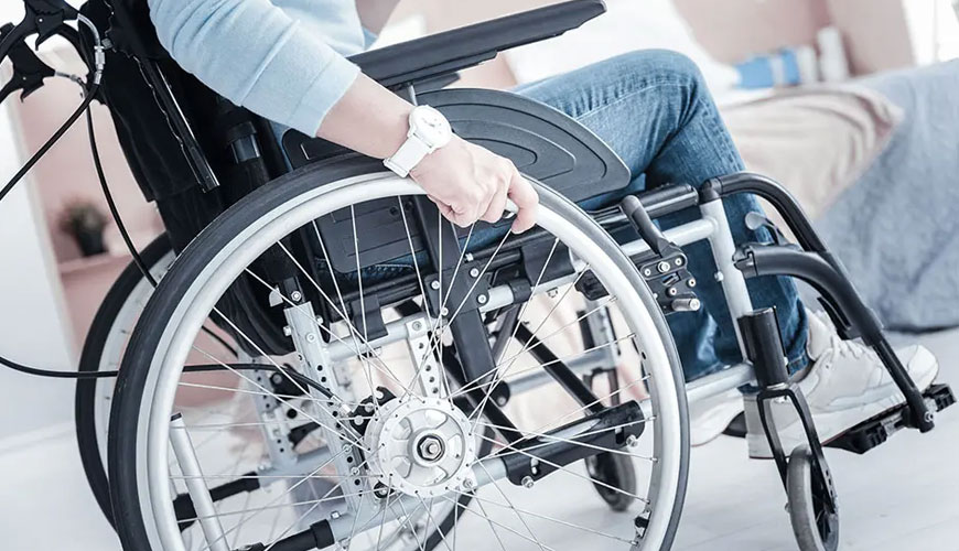 ISO 7176-28 Invalidski vozički – Zahteve in preskusne metode za naprave za vzpenjanje po stopnicah