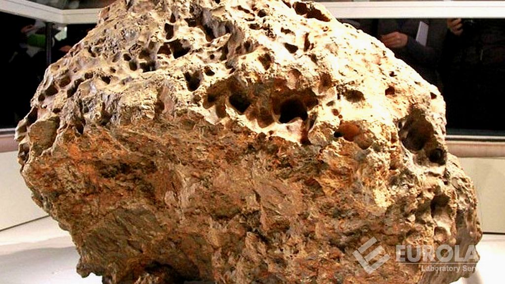 Осколки челябинского метеорита. Метеорит 31. Метеорит 31. Падение метеорита. Метеорит 31.