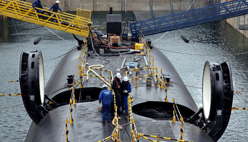 MIL-DTL-2031 Teszt a csónakokban, gépekben és szerkezeti alkalmazásokban tengeralattjárókban használt kompozit anyagokhoz