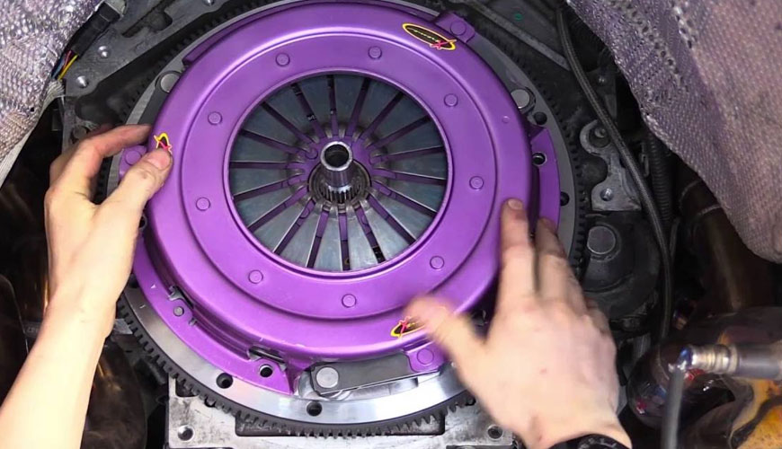 SAE J373 Tek ve İki Plakalı Yaylı Debriyajlar için Gövde İç Boyutları Testi