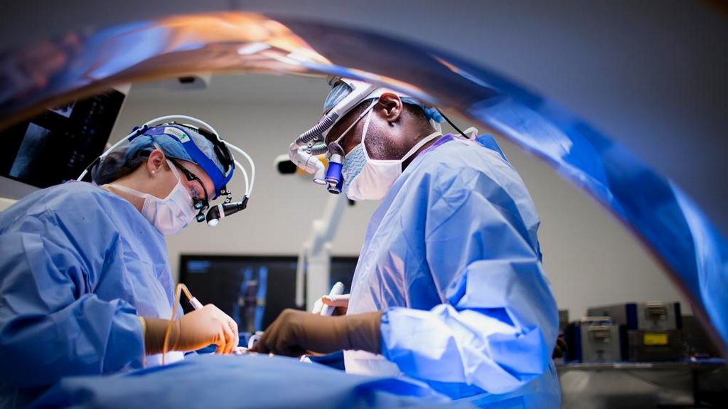 การทดสอบผ้าสปันบอนด์ - วิธีทดสอบมาตรฐานสำหรับความต้านทานของวัสดุที่ใช้ในชุดป้องกันต่อการเจาะเลือดสังเคราะห์ (ASTM F1670) การทดสอบผ้าสปันบอนด์ - วิธีทดสอบมาตรฐานสำหรับความต้านทานของวัสดุที่ใช้ในชุดป้องกันต่อการเจาะเลือดสังเคราะห์ (ASTM F1670)