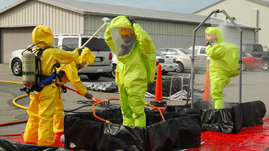 TS EN 1073-1 Quần áo bảo hộ chống lại các hạt rắn trong không khí, bao gồm cả ô nhiễm phóng xạ